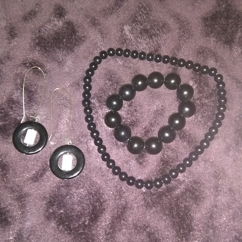 Jewelry Bundle - Picture 2 of 2